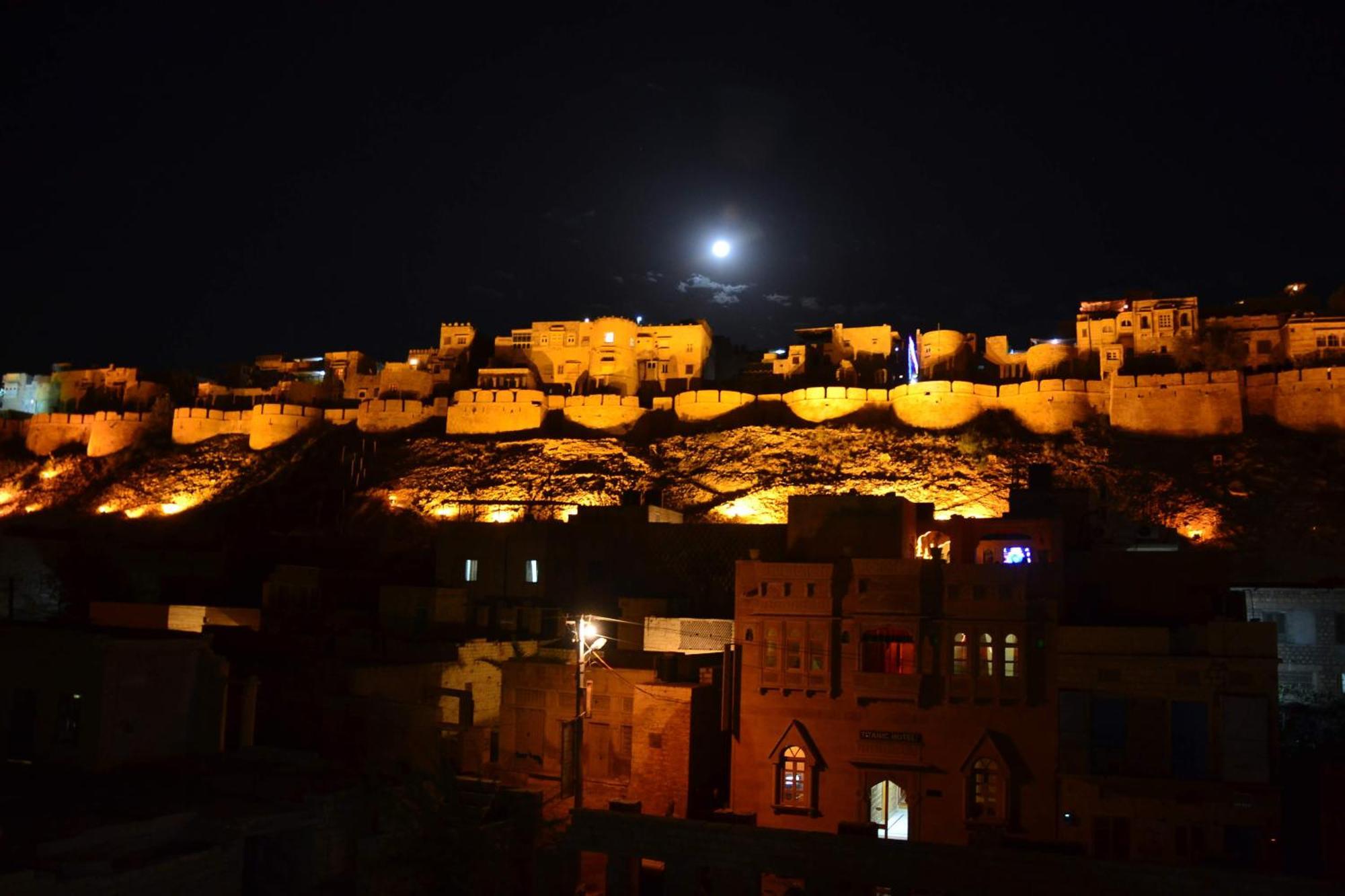 Hotel Oasis Haveli Jaisalmer (Adults Only) エクステリア 写真